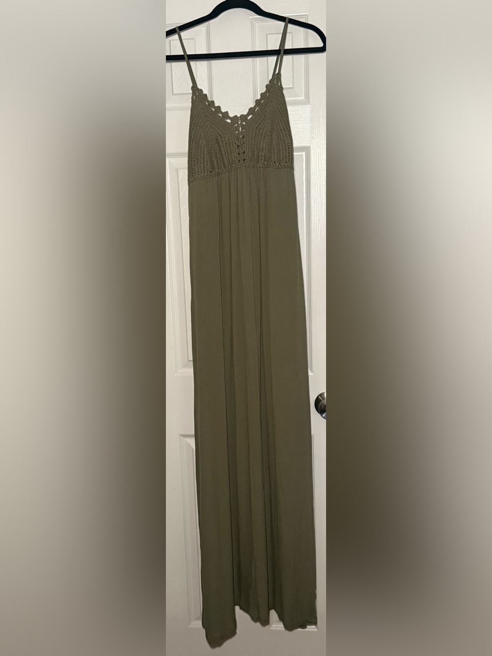 BE COOL Women’s Green Maxi Dress with Crochet top, Adjustable - size Medium